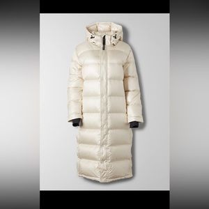 ARITZIA TNA SPECIAL EDITION SUPER PUFF LONG